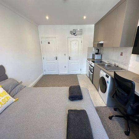 Bright Modern, 1 Bed Flat, 15 Mins Away From Central London Hendon Eksteriør bilde