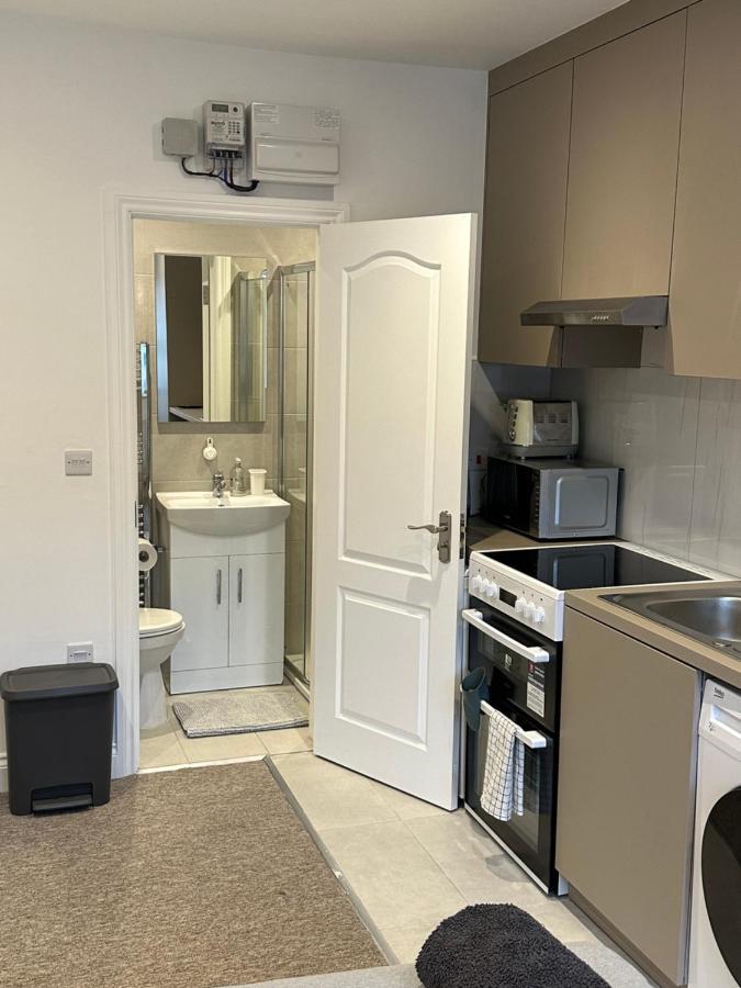 Bright Modern, 1 Bed Flat, 15 Mins Away From Central London Hendon Eksteriør bilde